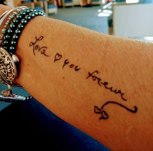 Meet your Posher, Claire